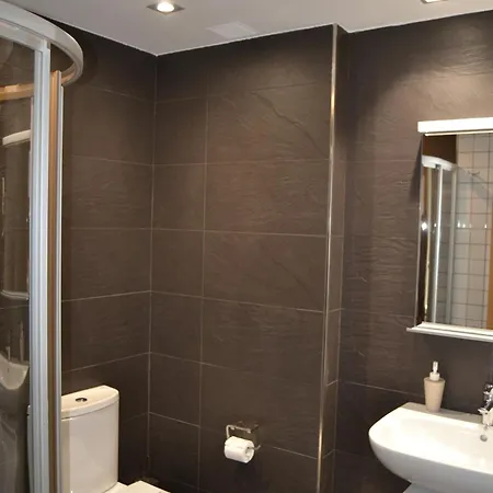 Apts Cueto 3a 2 Adultos 2 Ninos Onís